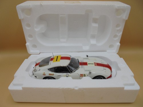 Autoart toyota 2000 gt - toyota,