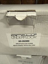 FUSSBODENHEIZUNG ROHRSCHELLEN