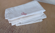 9 schöne alte Leinen