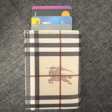 Burberry Kartenetui