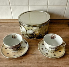 2 Cappuccino Tassen+Untertassen Weihnachtsmotiv Andrea Tilk Christmas Set + Dose