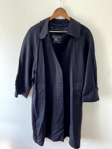 Burberrys london trenchcoat - london,