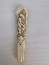 Wunderschöne Antike geschnitzte Beinarbeit