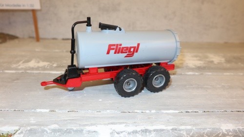 Siku 2252 32 - in, 1:32