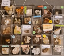  30 teilige Mineraliensammlung