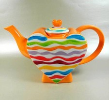 Design Kaffeekanne Teekanne Herz Wellen  Porzellan Jameson&Tailor