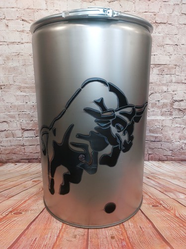 Feuertonne mit stier - -,