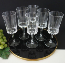 6 sehr stilvolle Weingläser