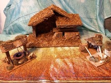 Alte Krippe Weihnachtskrippe 3teilig mit Spieluhr "Stille NACHT" 