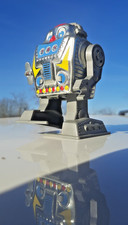 Yone 2134 tin toy japan - toy,