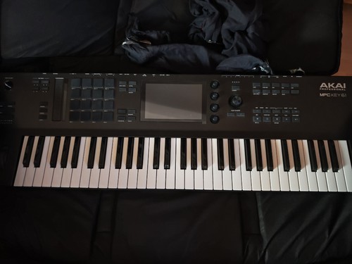 Neuwertiges akai mpc keys - 61,