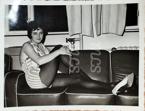 Akt foto frau - frau, strapse