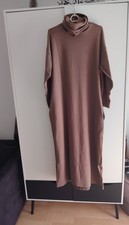 Bodenlanges camel strickkleid - bodenlanges,