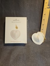 Hallmark keepsake christmas - hallmark,