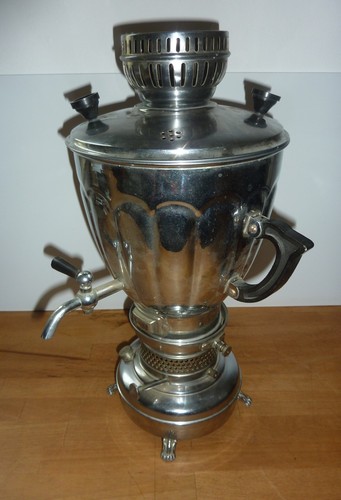 Orientalischer samowar mit - samowar,
