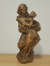 Handgeschnitzte Madonna mit
