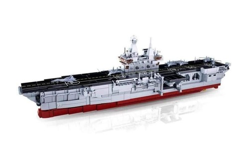 Schlachtschiff flugzeugträger - schlachtschiff,