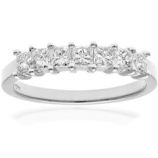 Platin Diamant Eternity Ring 0,75ct Princess Cut zertifizierte Diamanten von Naava