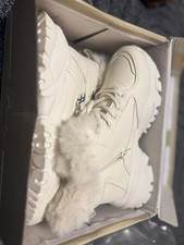 Stylische Damen Boots mit Fell