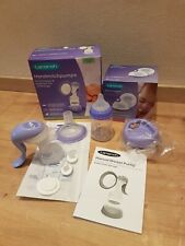 LANSINOH HANDMILCHPUMPE MIT STILLEINLAGEN (WIE NEU)