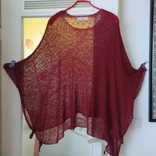 Strick Überwurf One Size Bordeaux von vera breitenbach Strick.design 