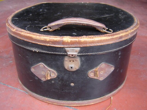 Cappelliera hatbox antik - hatbox,