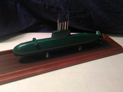 Boot dolphin class - class,