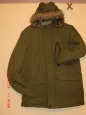 Ganz tolle Winterjacke mit Kapuze, Größe 164, 100% Polyester, gefüttert