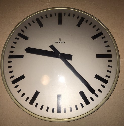 Siemens halske nebenuhr - &, /