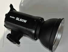 STUDIOLAMPE  -  STUDIOSTRAHLER  -  Godox SL 60W  - FOTOSTRAHLER