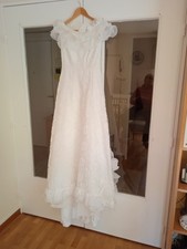 Brautkleid mit Spitze, weiß