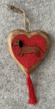 Deko Herz Holz, Höhe ca 12 cm. Dackelmotiv, Herz, Quaste