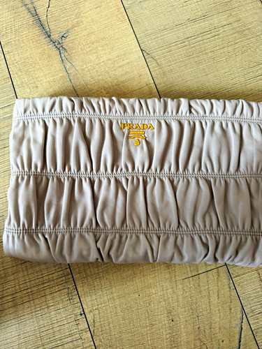 Prada milano gaufre nappa - prada,