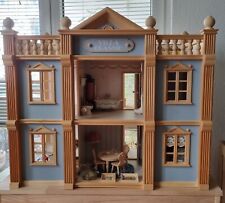 Sammlerstück Puppenhaus Villa Classic von Bodo Hennig,  unbespielt mit Zubehör 