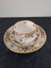 Seltene Porzelan-Tasse mit