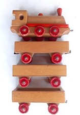 DDR sehr alte Holzeisenbahn Dampflokomotive + 3 Güterwagen