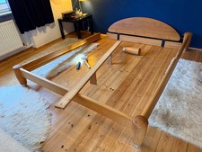 Bettgestell 160 x 200 cm, gebraucht, Massivholz, reparaturbedürftig