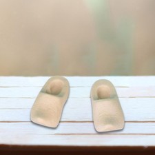 Miniatur-Holzschuhe für
