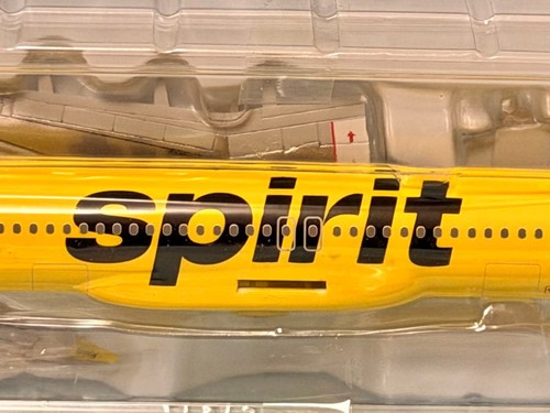Spirit airlines airbus a320 - spirit,