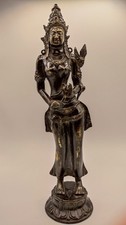 Große stehende Bronze Tara