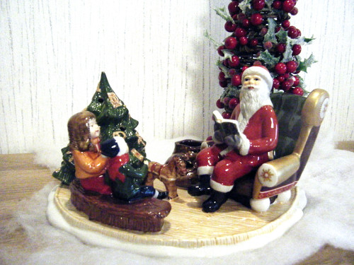 Villeroy boch christmas toy - &,