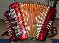 Verkaufe Hohner Club III M - gebraucht !