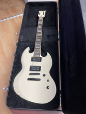 E-Gitarre ESP Ltd Viper 400