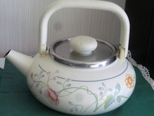 Wasserkessel Asta by Fissler Emaille Blumenborte