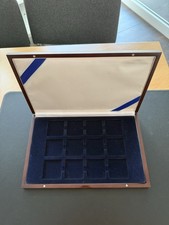 Echtholz-Münzkassette mit 12