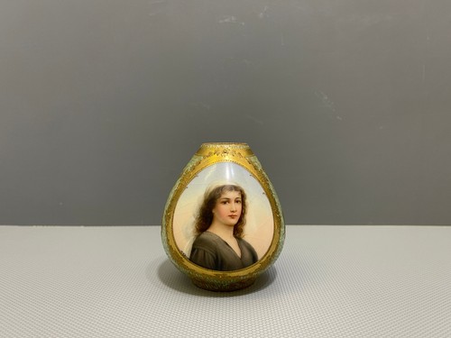 Royal vienna thüringen vase - thüringen,