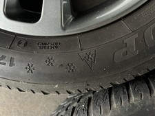 4 Winterreifen M+S 175/65R15 von Dunlop für Toyota Yaris in TOP Zustand