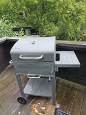 holzkohlegrillwagen