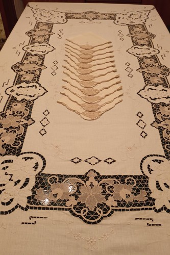 Wunderschöne tischdecke aus - wunderschöne,