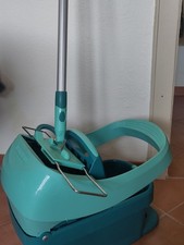 Leifheit Bodenwischset mit fahrbarem Eimer, Fußpresse, Wischmop und Bezug